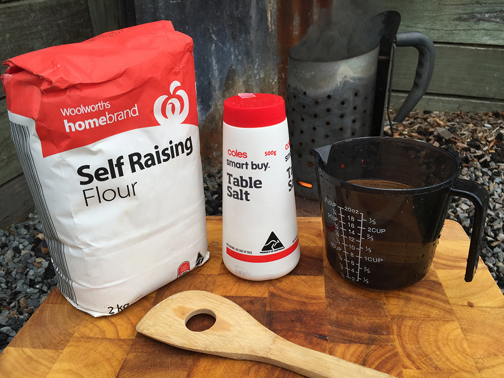 How to make Damper in a Camp Oven Snowys Blog