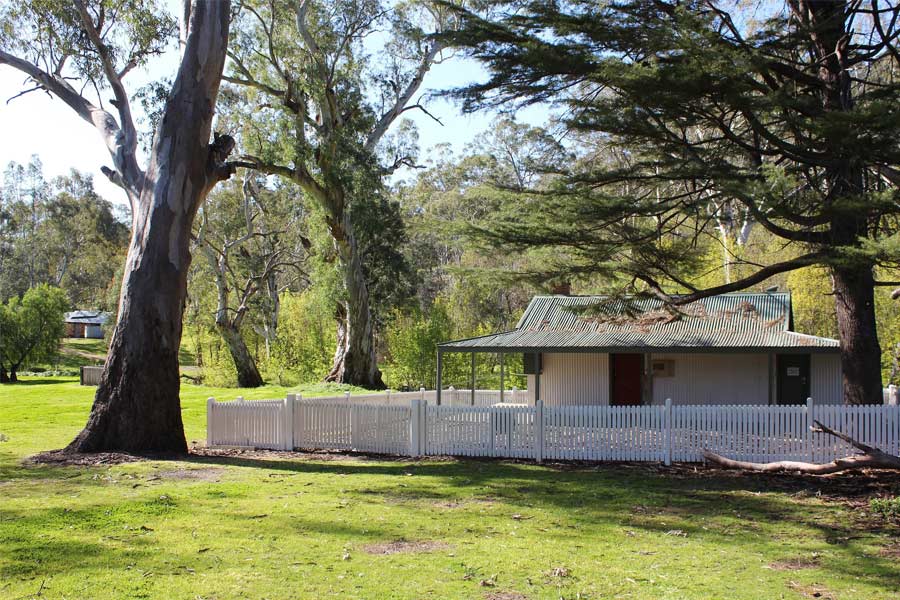 Bushwalk Belair SA's first National Park