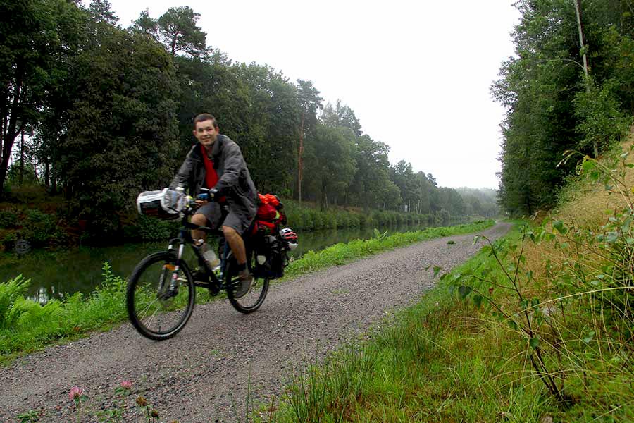 Cycling along the Gota Canal in Sweden