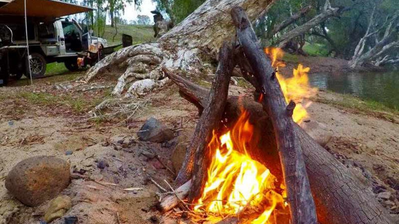 How to Make Fire With Wet Wood 